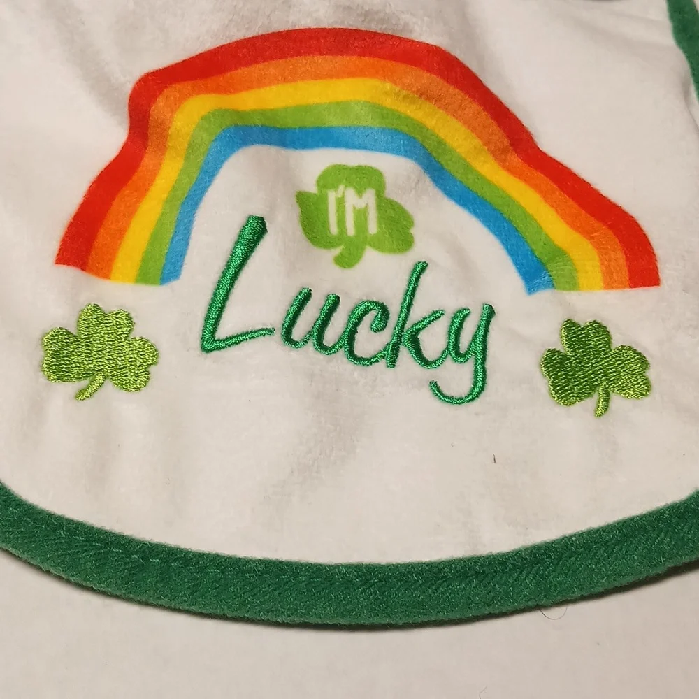 Im Lucky RAINBOW Baby Bib Ages 0 to 12 Months NWOT
